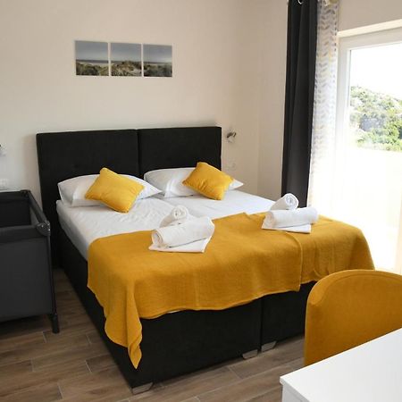 Sagena Rooms Rogotin Esterno foto