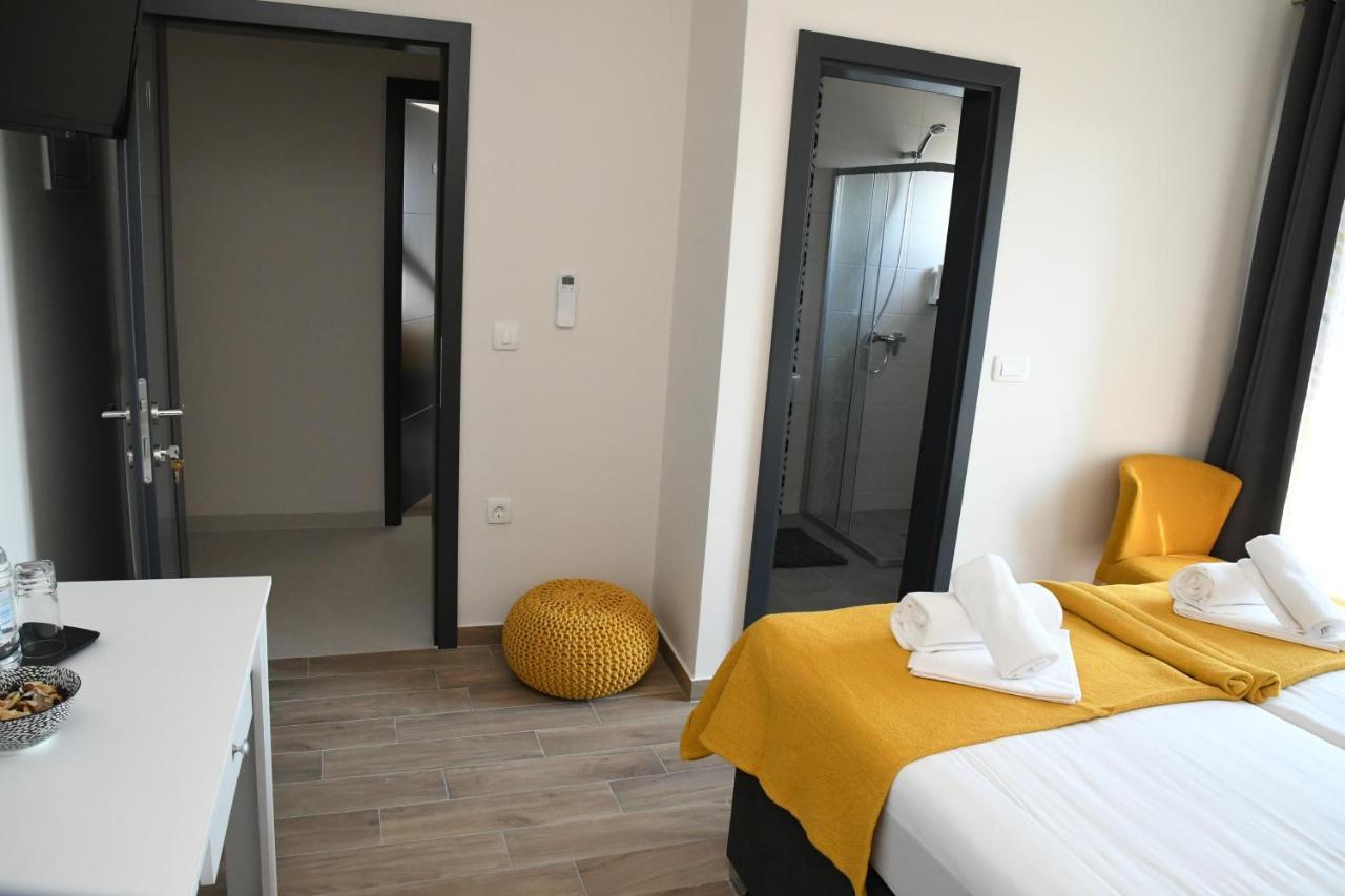Sagena Rooms Rogotin Esterno foto